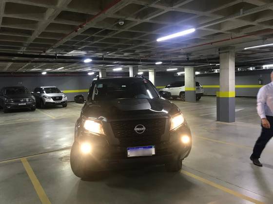 NISSAN FRONTIER 2.3 16V TURBO DIESEL SE CD 4X4 AUTOMÁTICO